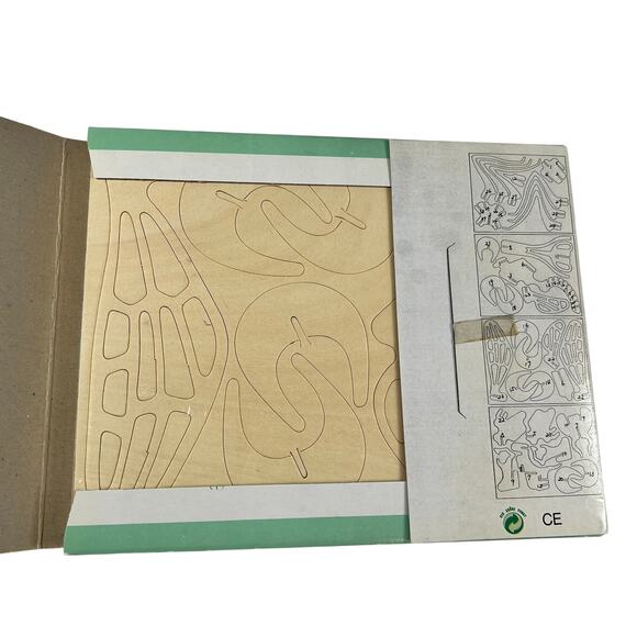 IQ ASSEMBLING PRODUCTS SERIES Wooden 3D Honey Bee Puzzle Model Kit NEW C007 - Picture 8 of 8